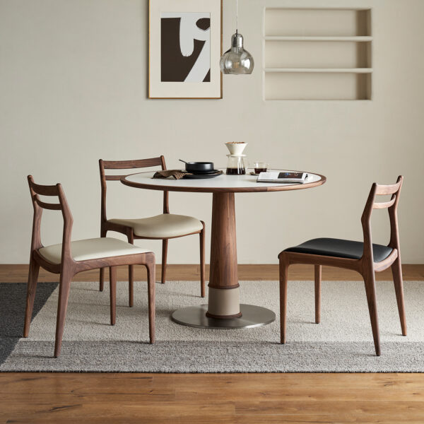 Versatile Dining Table: Adaptable Centerpiece for Any Space - Image 3